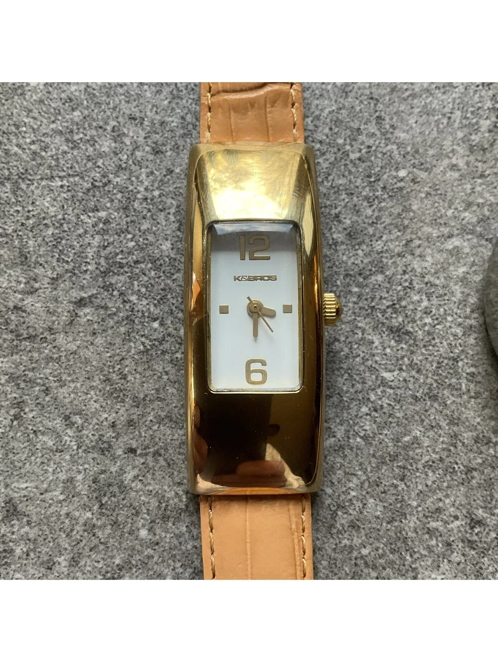 Beautiful Pair Of Womens Watch Both Watches Run Great & In Nice Shape A6